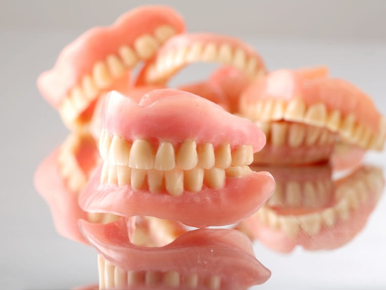 عمده مشکلات اصلی دندان های مصنوعی