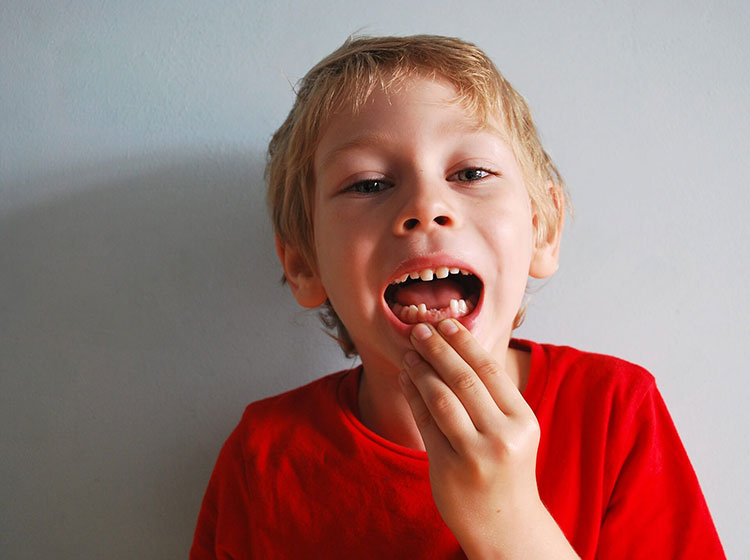 اهمیت مراقبت از دندان شیری کودکان