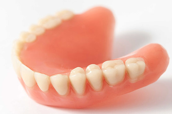 قیمت دندان چسبی مصنوعی