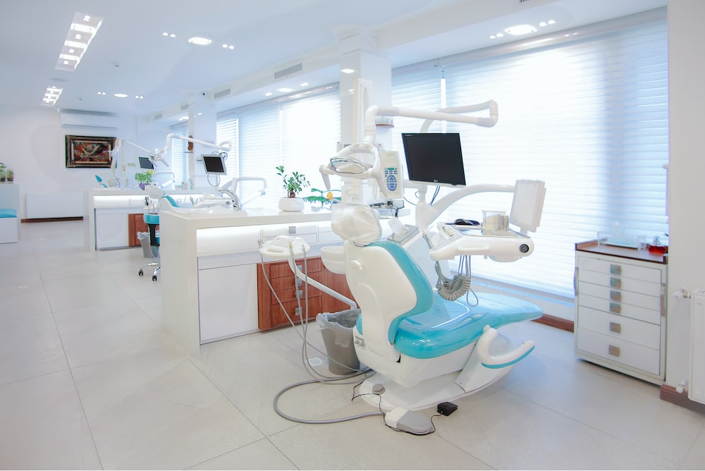 دندانپزشکی در سعادت آباد